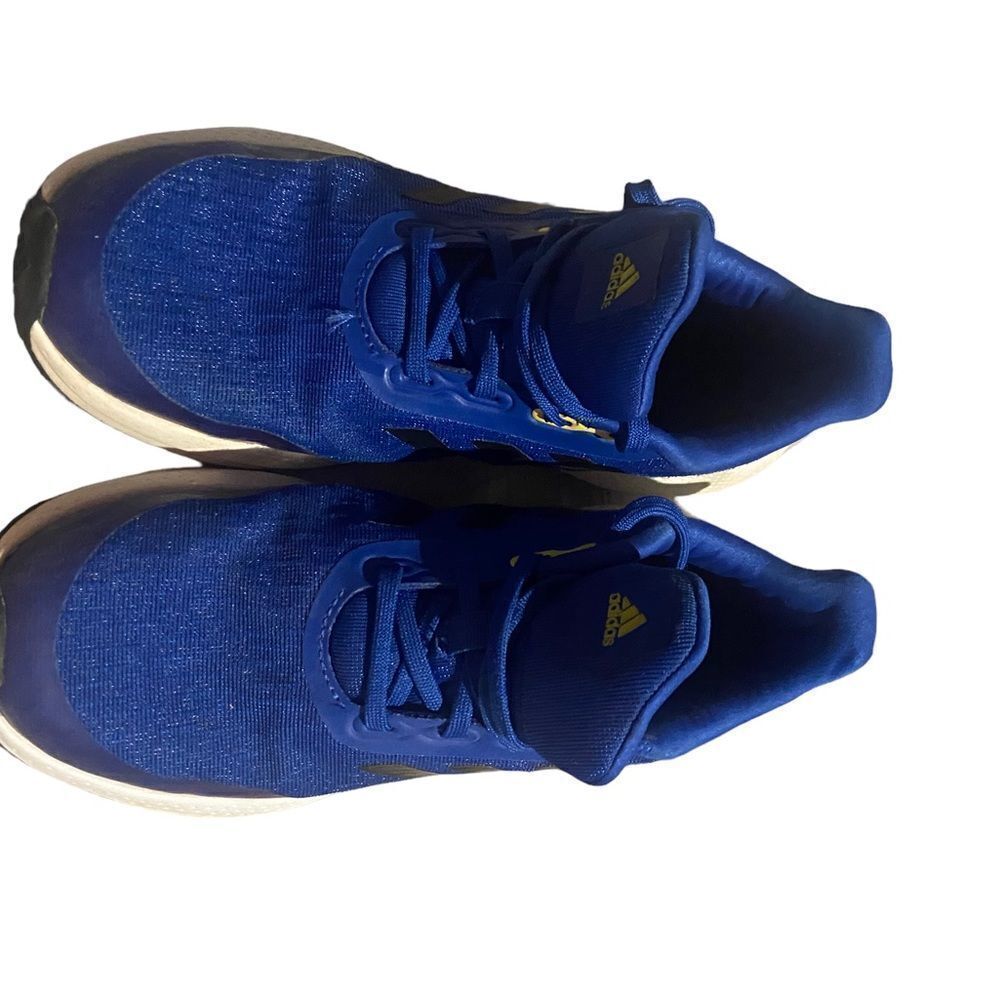 Adidas big boys youth size 5 awesome condition paid $72 excellent see pics